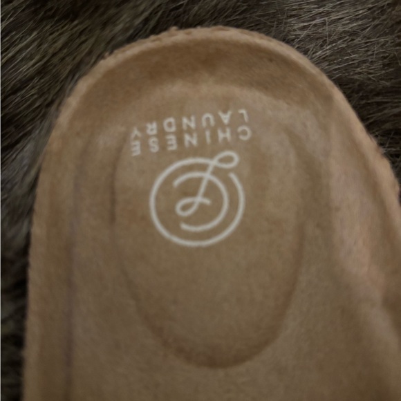 BNIB BY CHINESE LAUNDRY CHEETAH FUR SLIPPERS!! - Picture 7 of 11